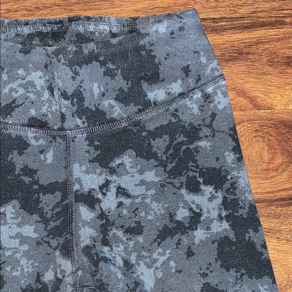 Pact Women's Camouflage Leggings - Gray and Black - Picture 2 of 3